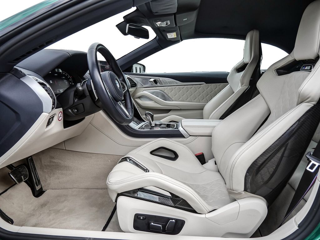 BMW M8 2025