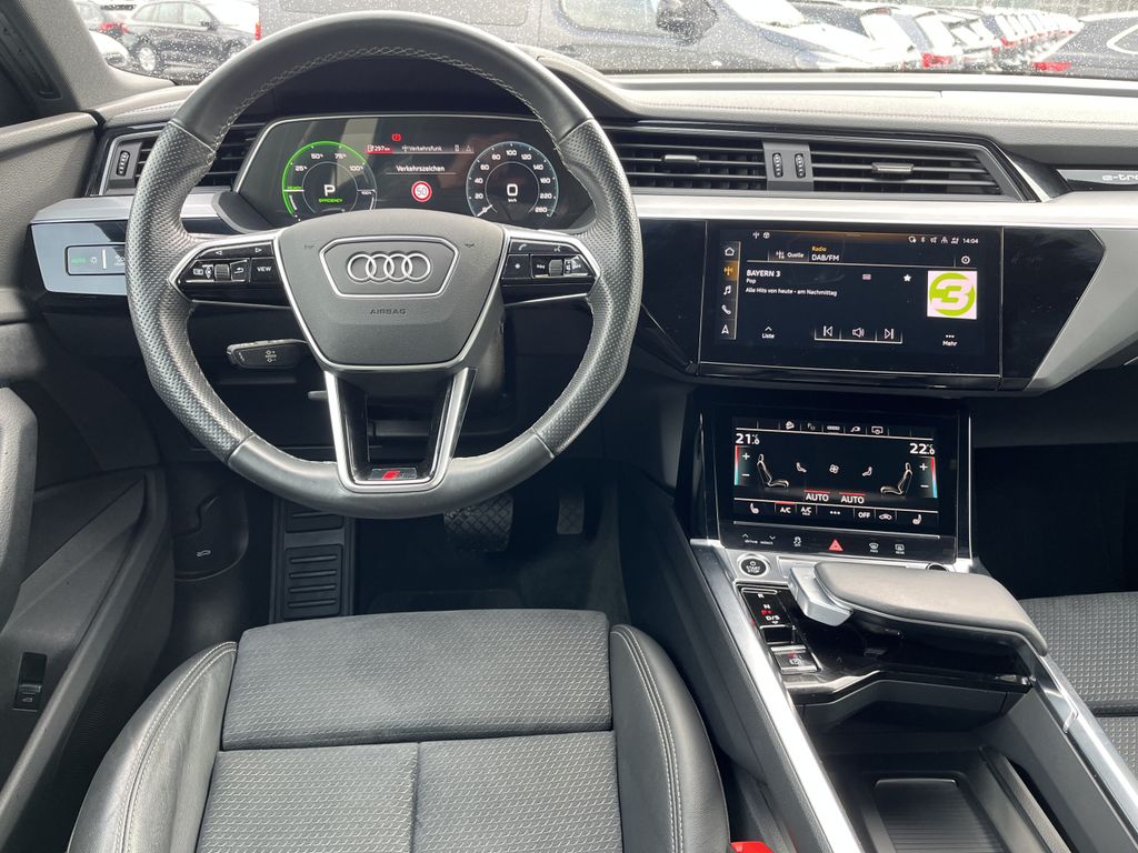 Audi e-tron 2022