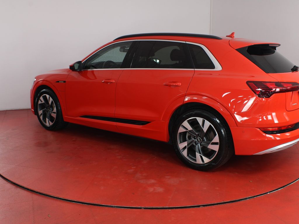 Audi e-tron 2021