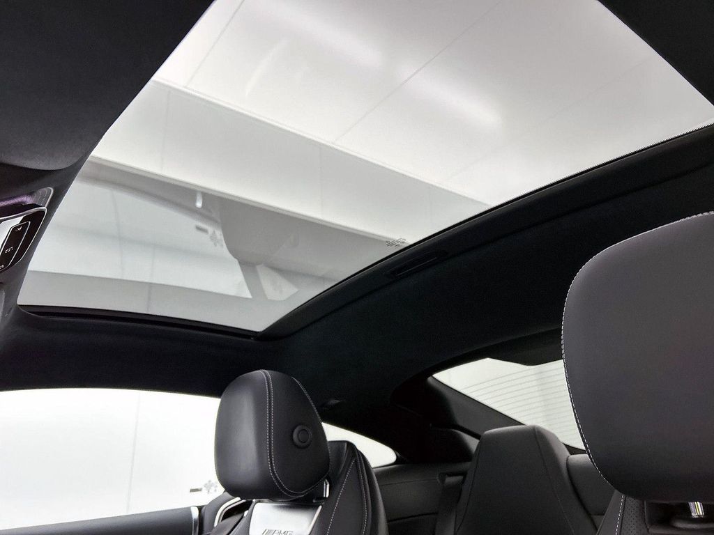 Mercedes-Benz AMG GT 2024