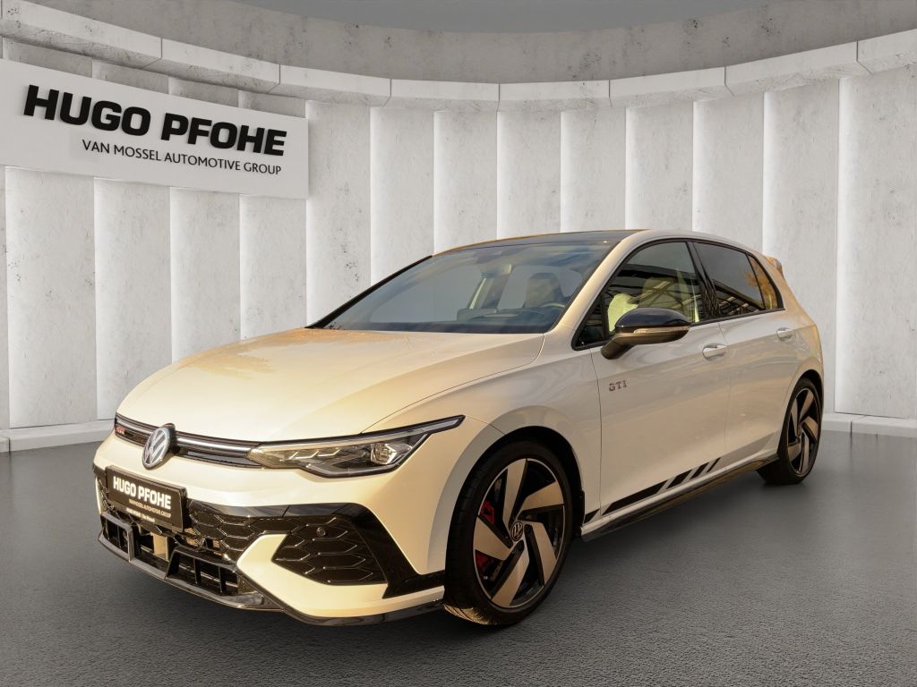 Volkswagen Golf 2025