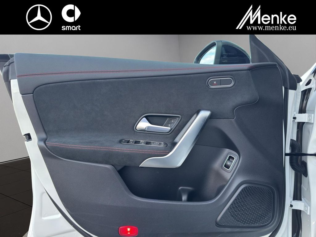Mercedes-Benz CLA 200 2025