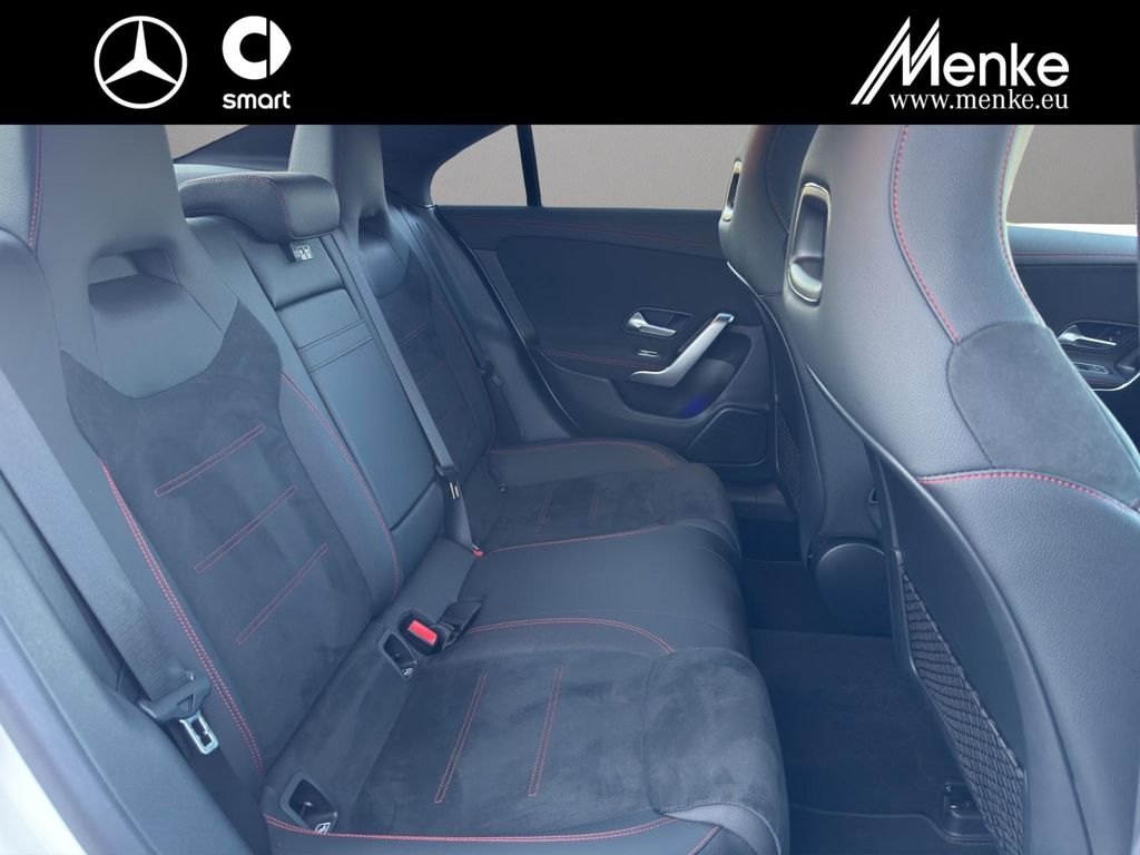 Mercedes-Benz CLA 200 2025