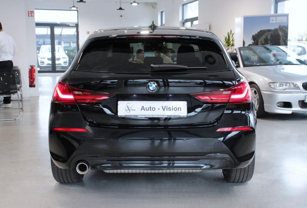 BMW 118 2021