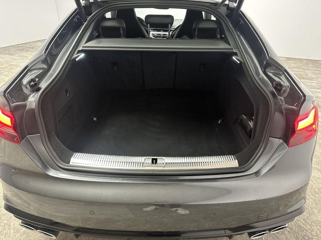 Audi S5 2023
