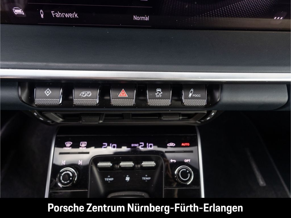 Porsche 992 2023