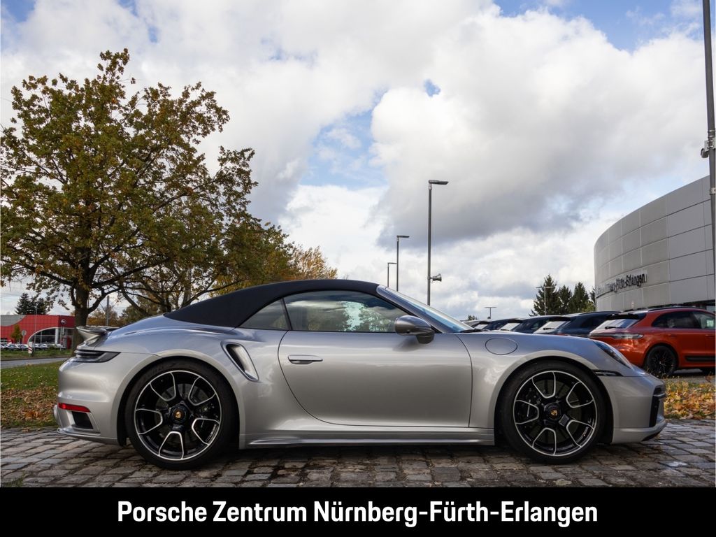 Porsche 992 2023