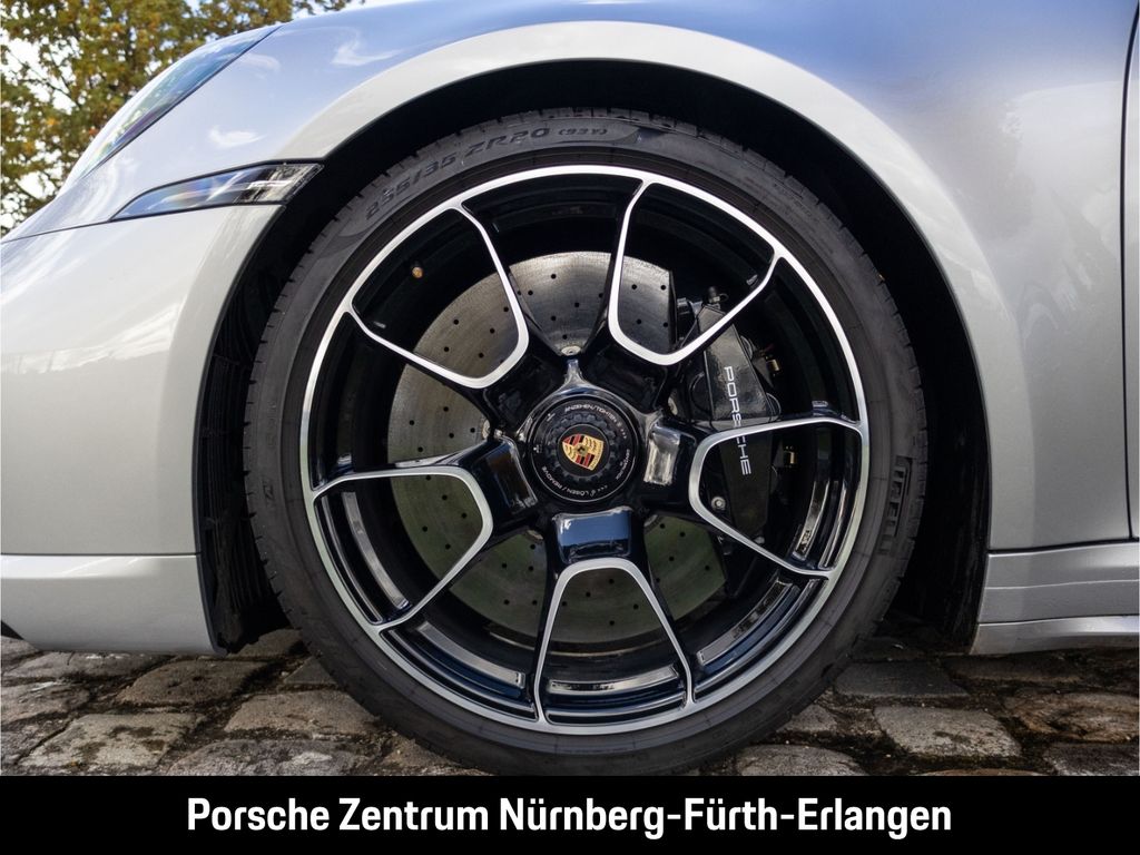 Porsche 992 2023