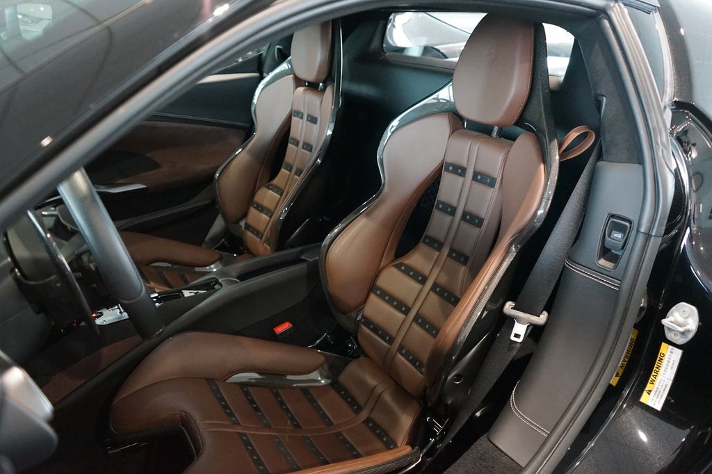 Ferrari 296 GTB 2023