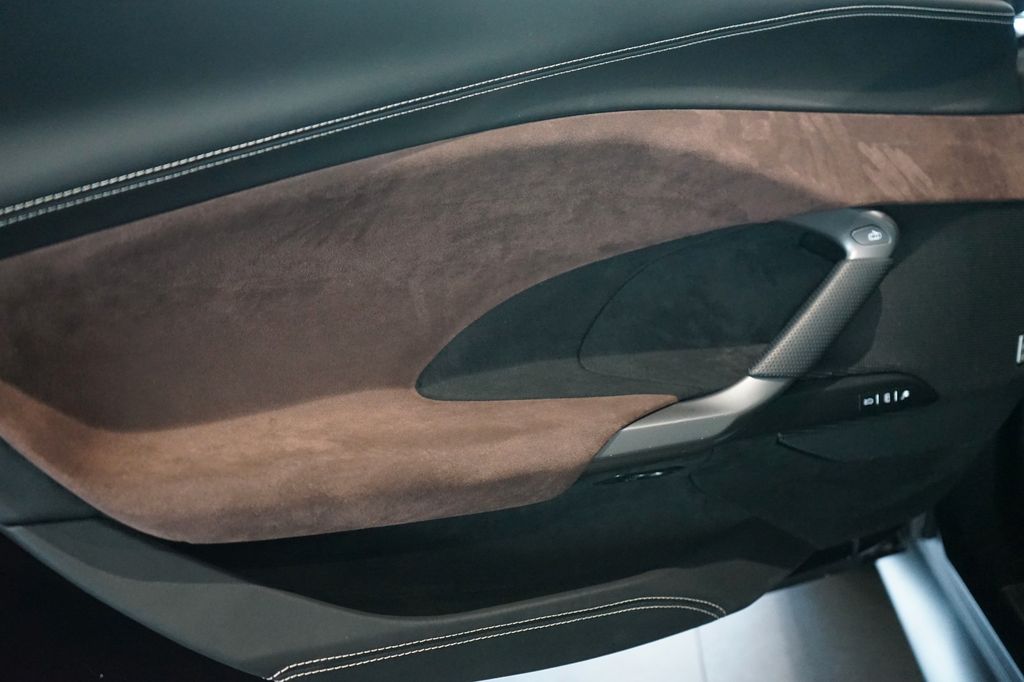 Ferrari 296 GTB 2023