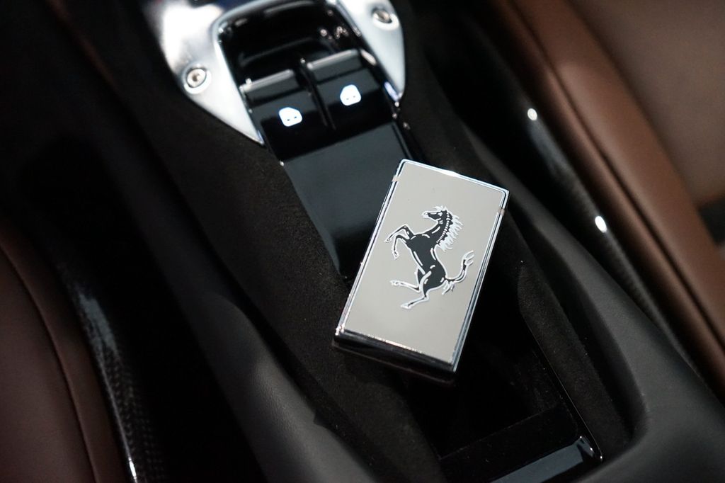 Ferrari 296 GTB 2023