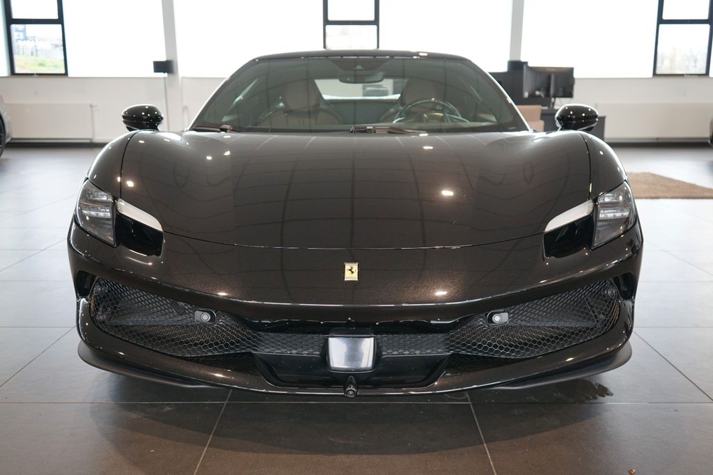 Ferrari 296 GTB 2023