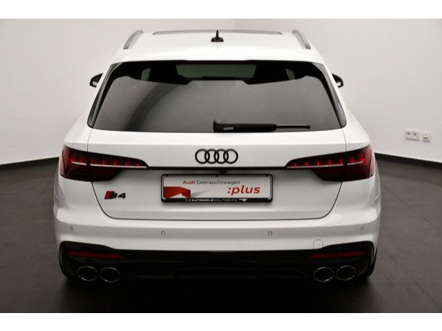 Audi S4 2024