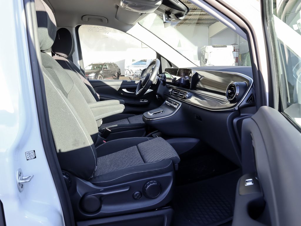 Mercedes-Benz EQV 2025