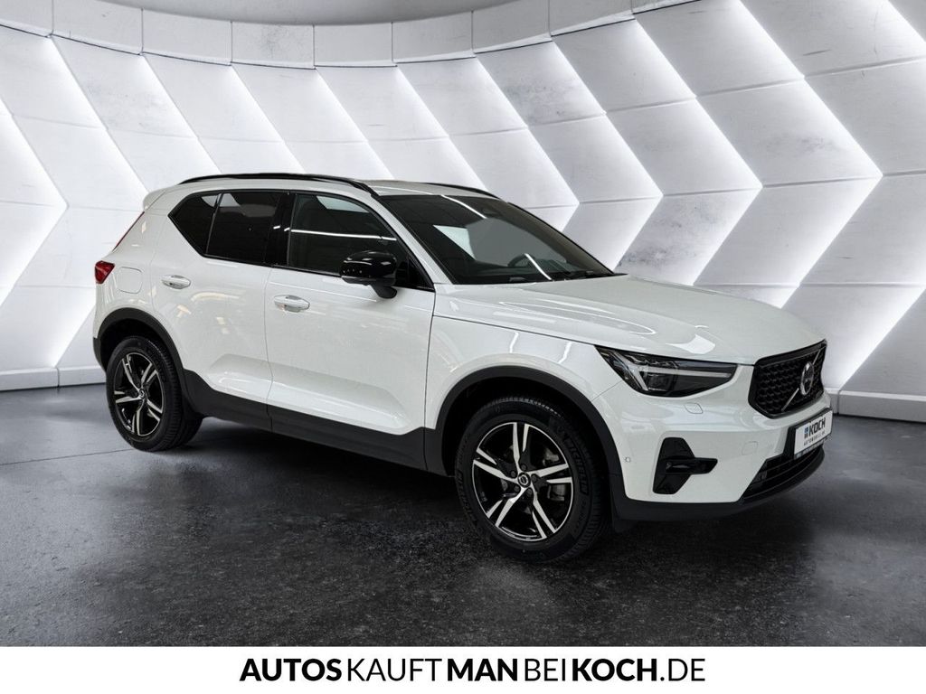 Volvo XC40 2025