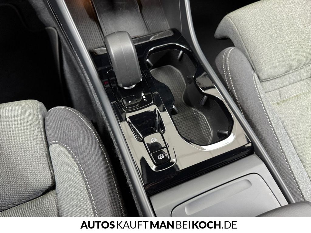 Volvo XC40 2025