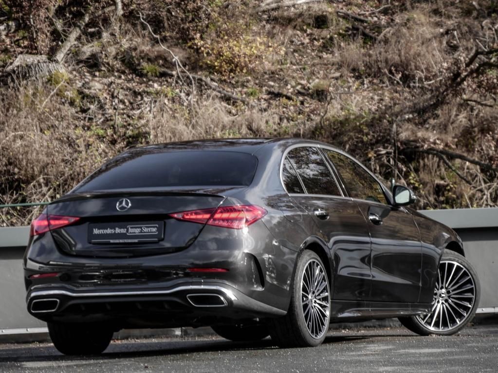 Mercedes-Benz C 300 2025