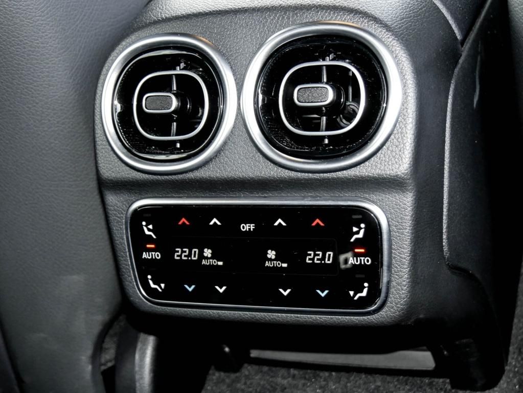 Mercedes-Benz C 300 2025