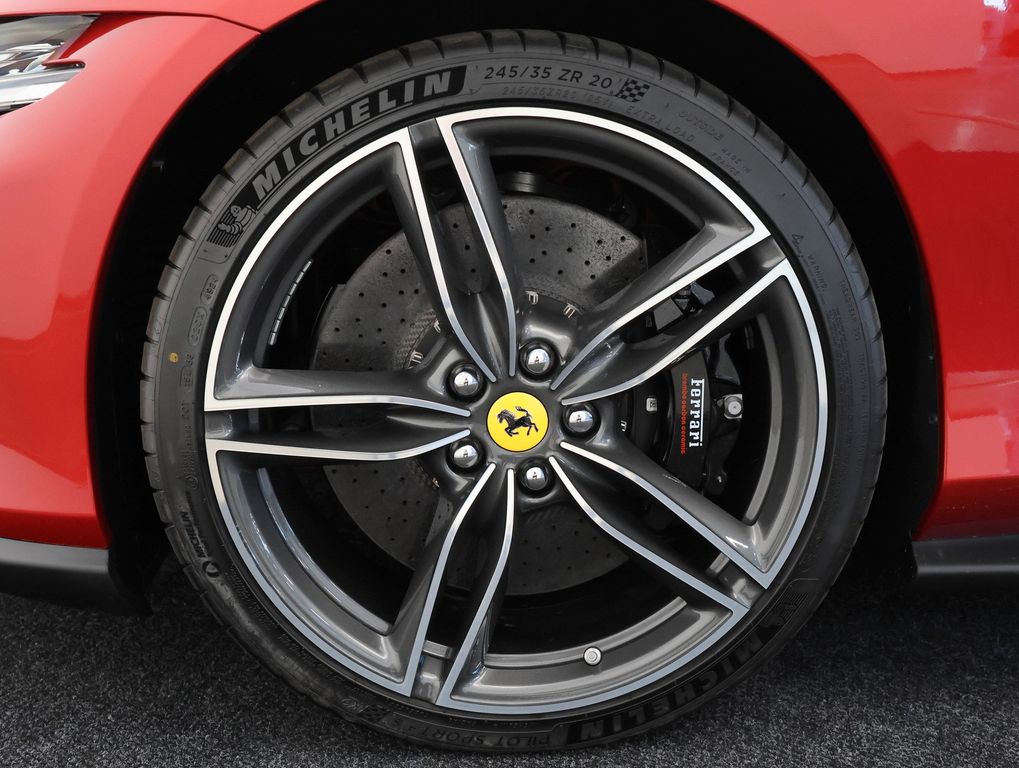 Ferrari Roma 2025