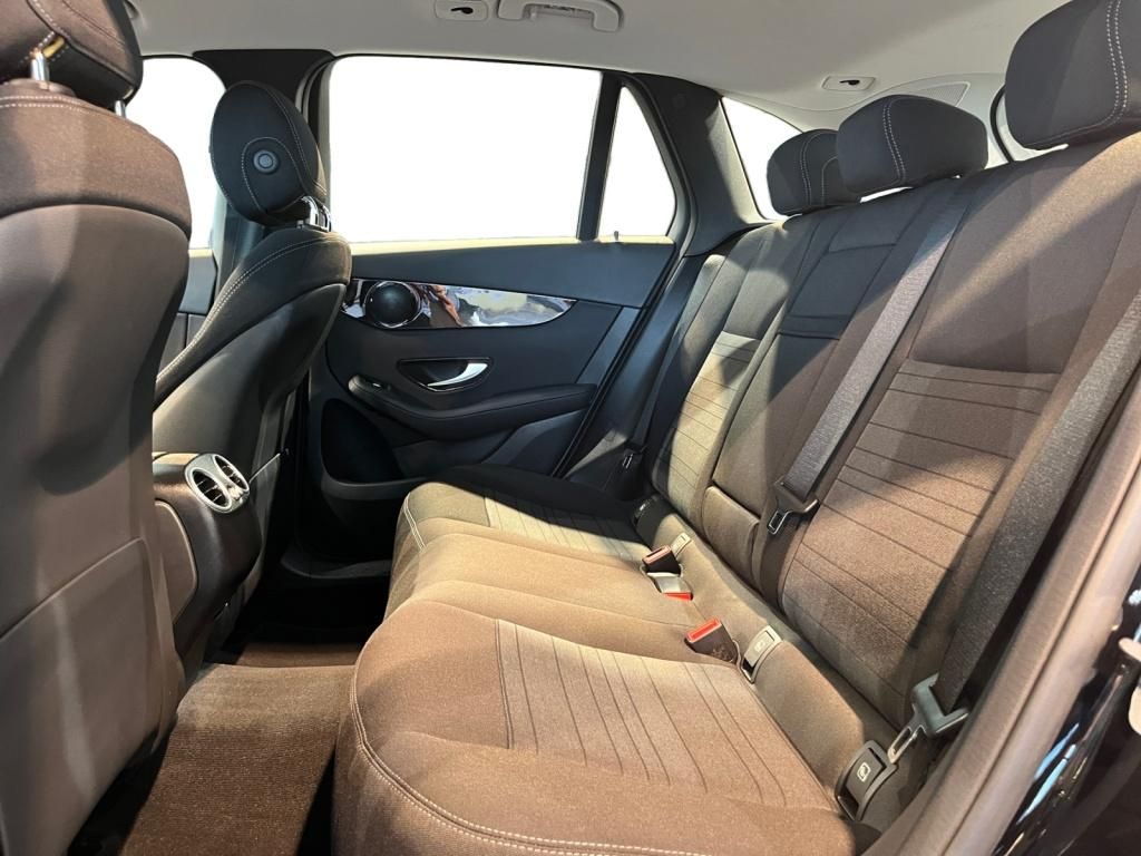 Mercedes-Benz GLC 300 2021