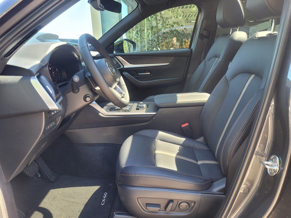 Mazda CX-60 2025