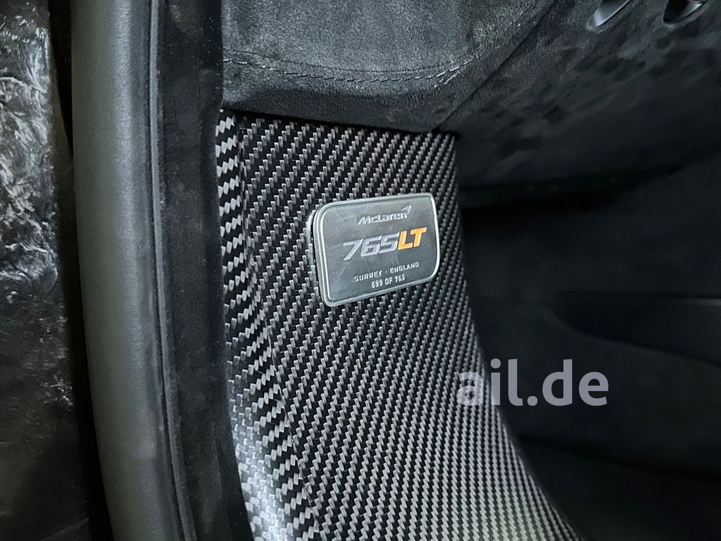 McLaren 765LT 2020
