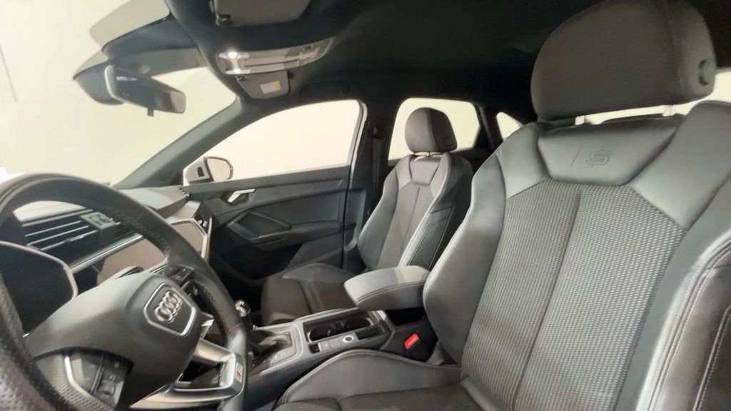 Audi Q3 2024