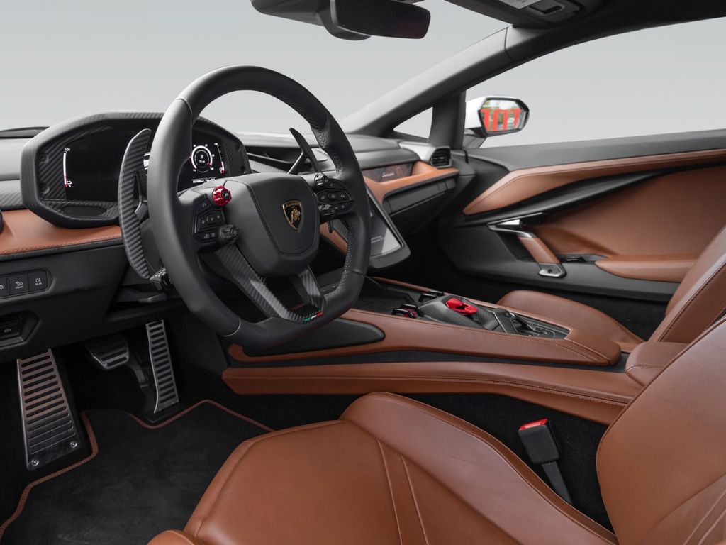 Lamborghini Revuelto 2024