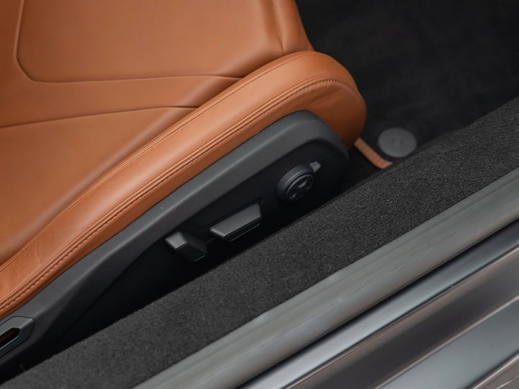 Lamborghini Revuelto 2024