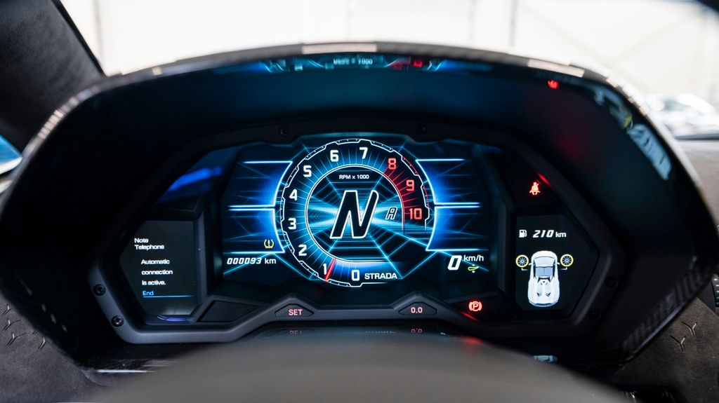 Lamborghini Aventador 2022