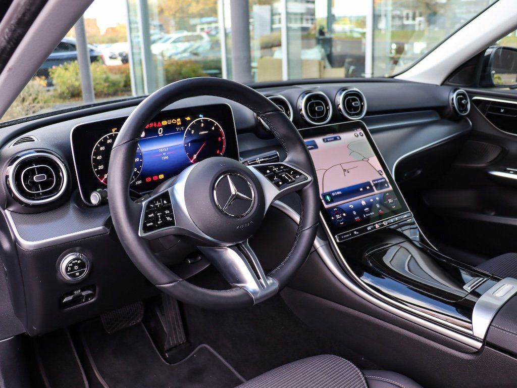 Mercedes-Benz C 200 2024