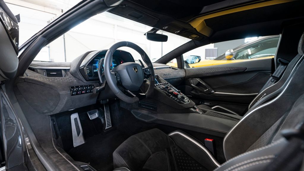 Lamborghini Aventador 2022