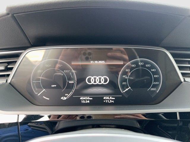 Audi e-tron 2022