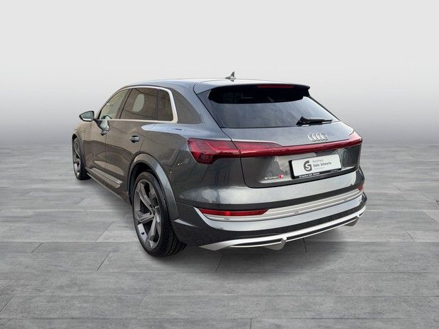 Audi e-tron 2022