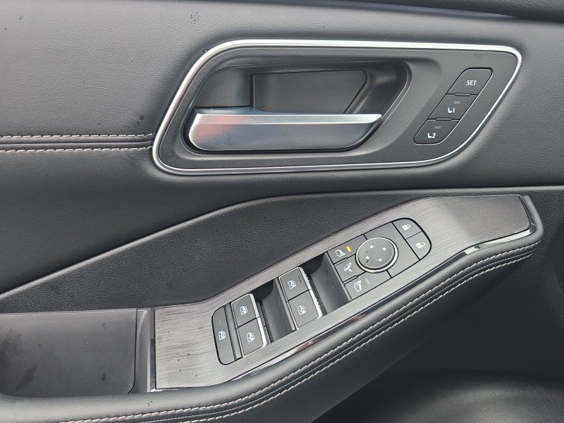 Nissan X-Trail 2025