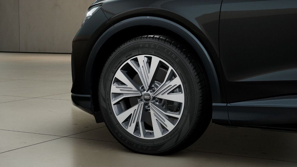 Audi Q4 e-tron 2025