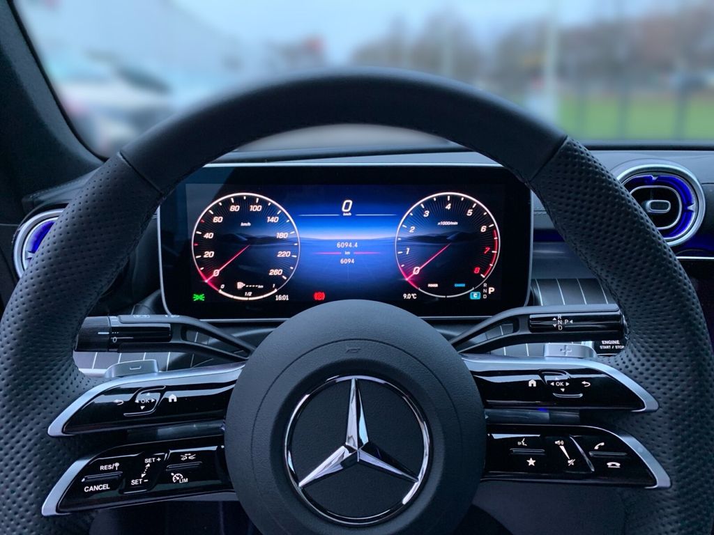 Mercedes-Benz CLE 200 2025