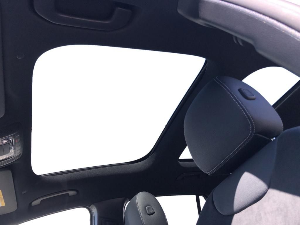 Mercedes-Benz GLA 220 2025