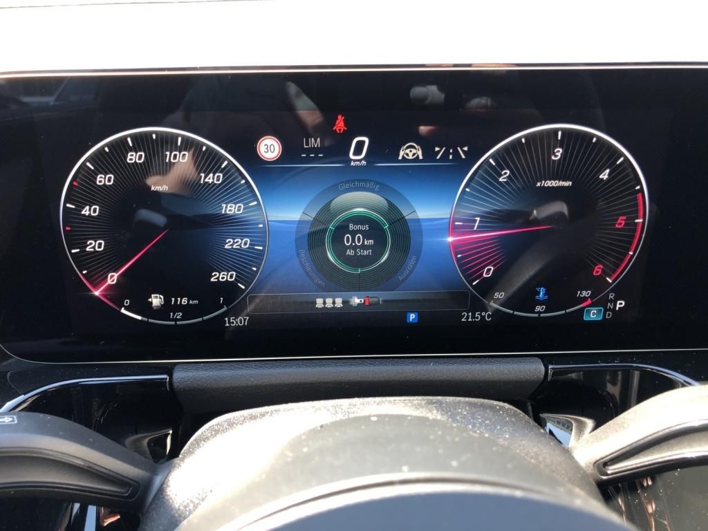 Mercedes-Benz GLA 220 2025