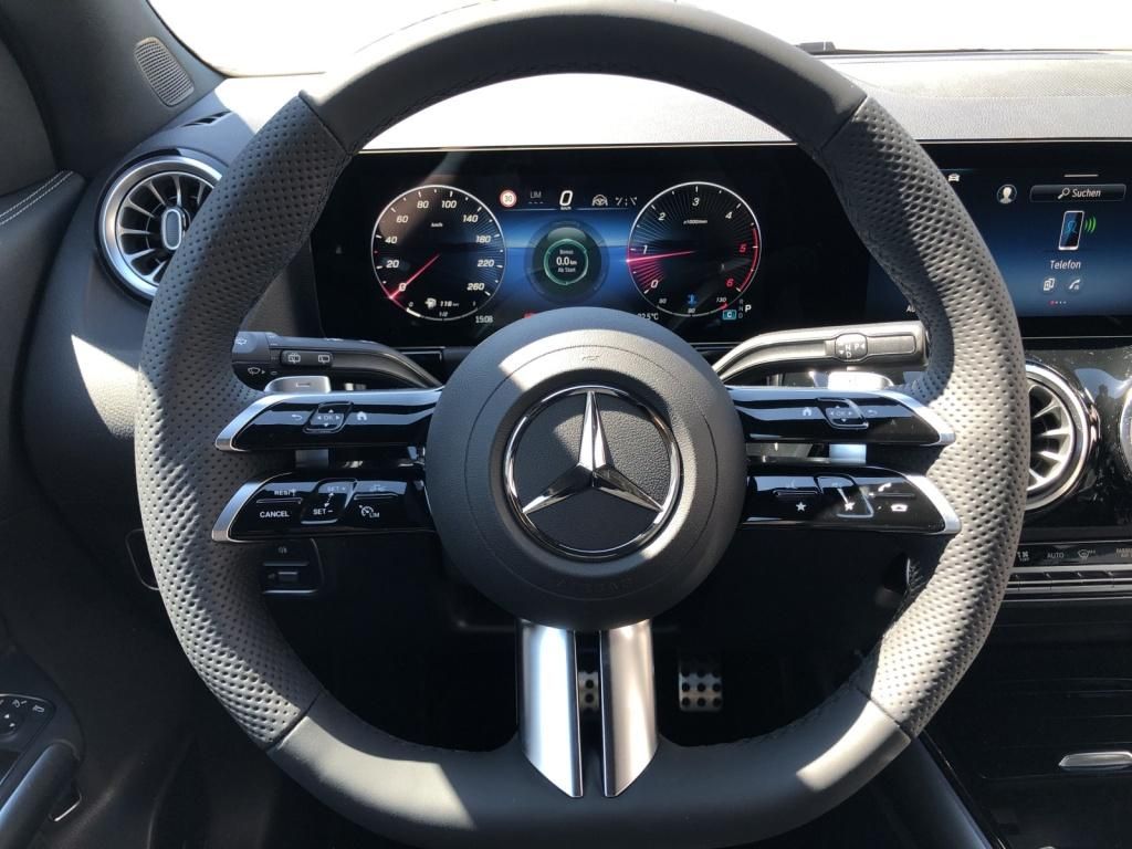 Mercedes-Benz GLA 220 2025