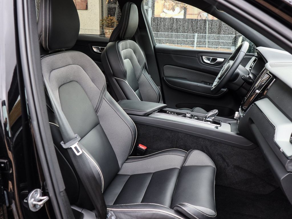 Volvo XC60 2023