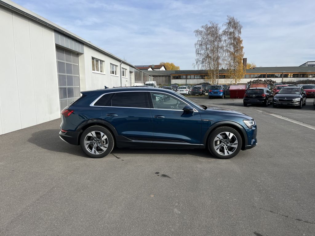 Audi e-tron 2022