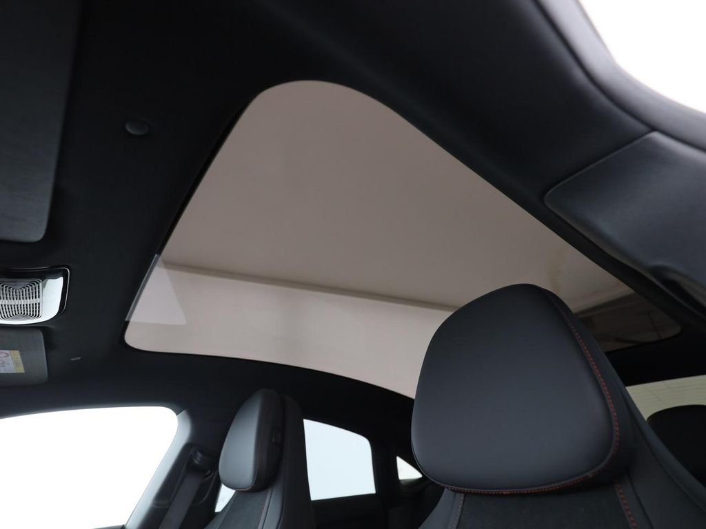 Mercedes-Benz CLA 250 2025