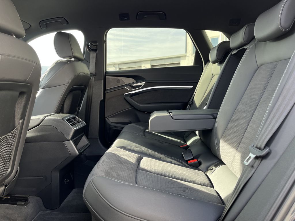 Audi e-tron 2022