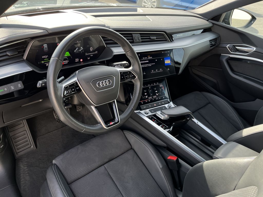 Audi e-tron 2022