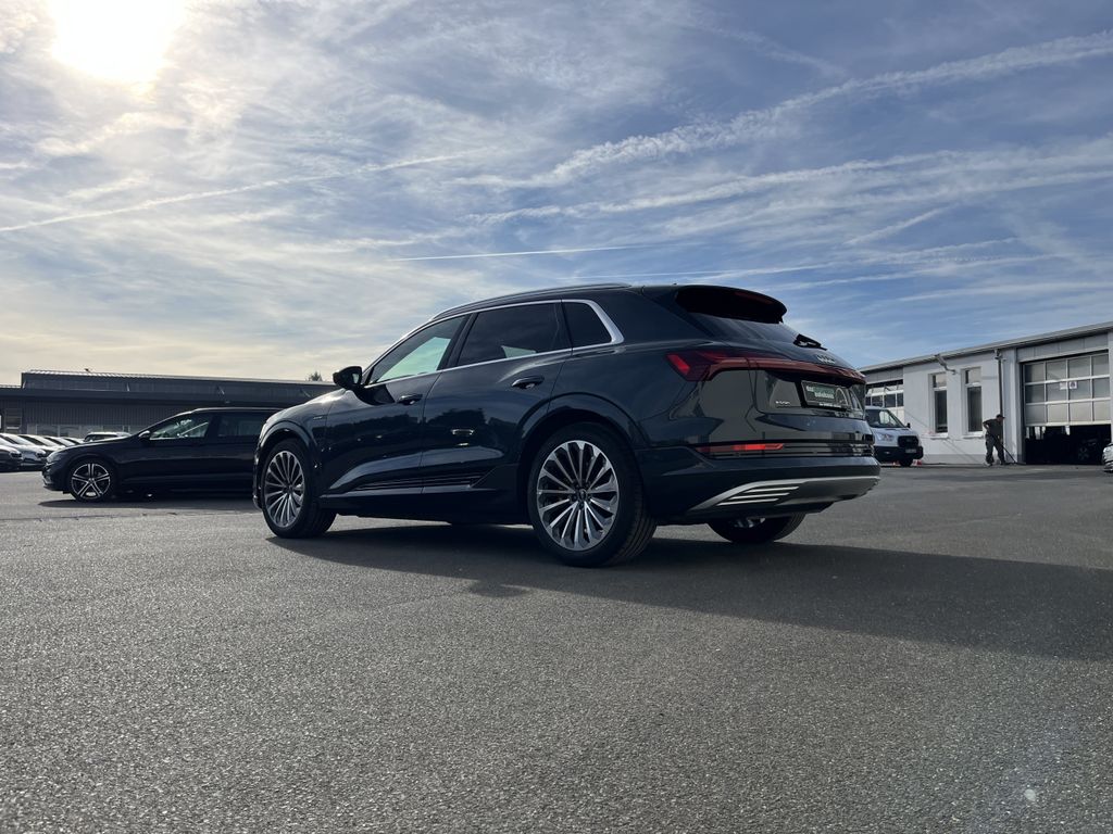 Audi e-tron 2022
