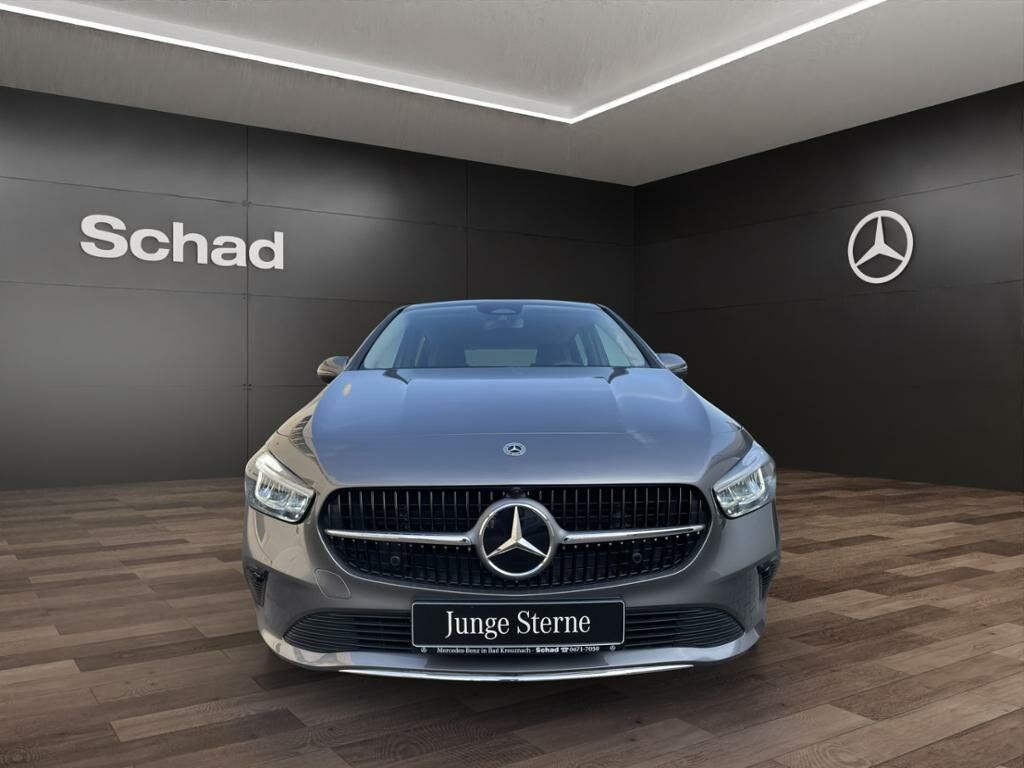 Mercedes-Benz B 180 2024