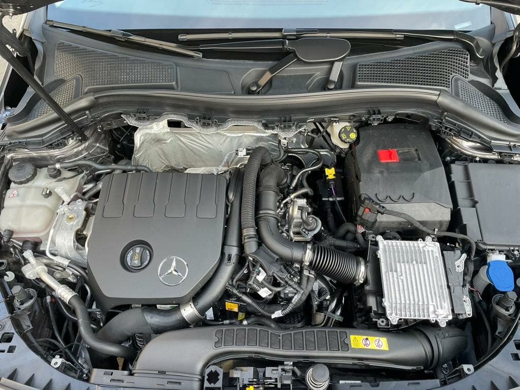 Mercedes-Benz B 180 2024