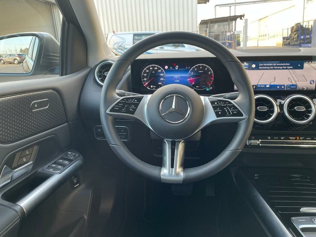 Mercedes-Benz B 180 2024