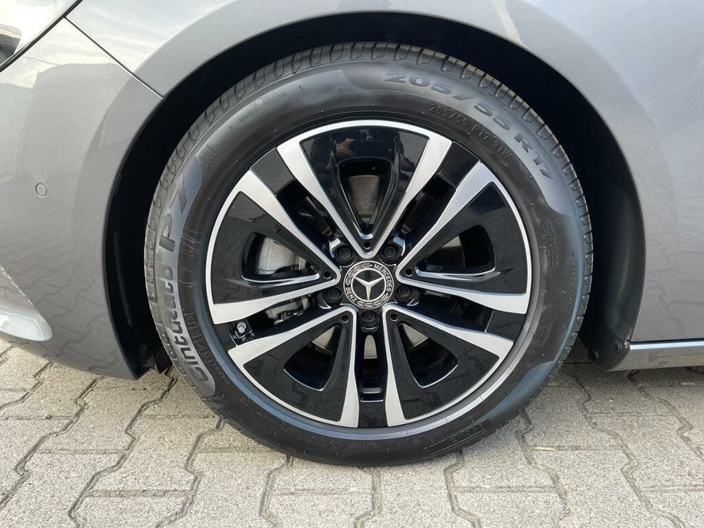 Mercedes-Benz B 180 2024